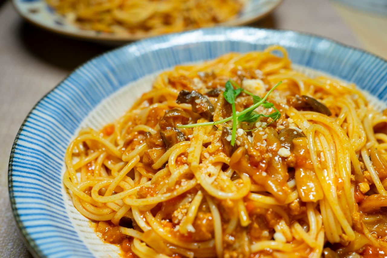 A plate of Nigerian jollof spaghetti